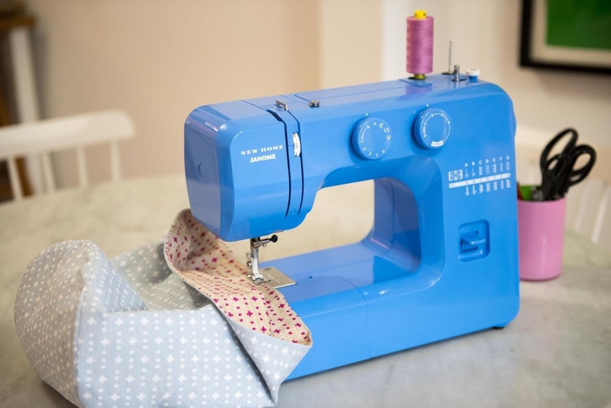 Beginner Sewing Machine 15 Stitches Metal Frame Free Arm Blue - Kwikley