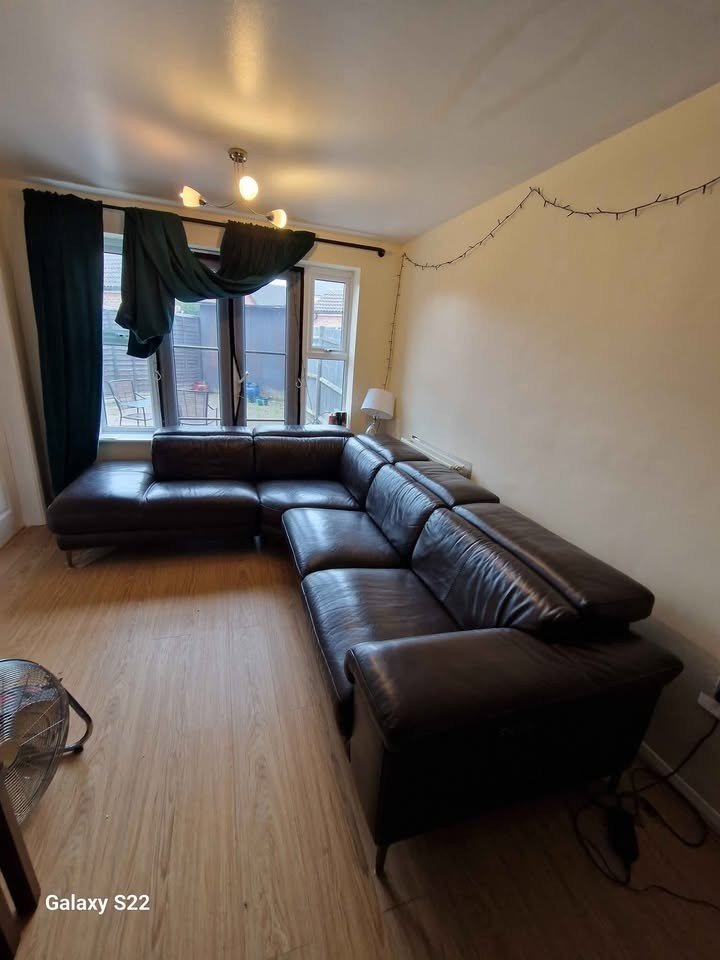 Chocolate Lush Brown Leather Corner Sofa (PTP) - Kwikley