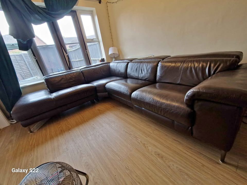 Chocolate Lush Brown Leather Corner Sofa (PTP) - Kwikley
