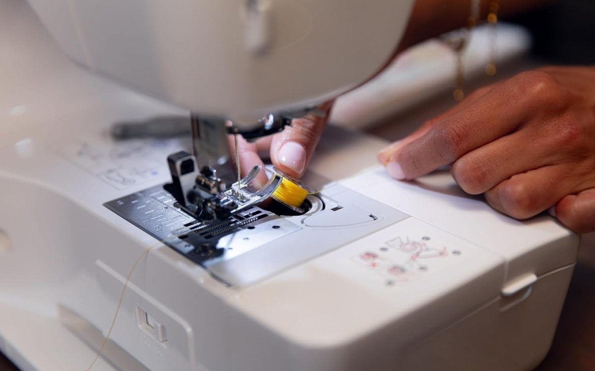 Computerised Sewing Machine 60 Stitch Auto Thread Cutter Hard Case - Kwikley