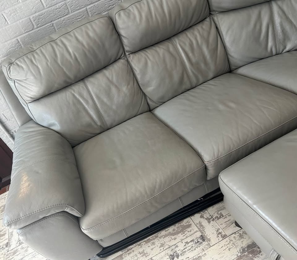 Curved Grey Luxe Leather Corner Sofa (PTP) - Kwikley