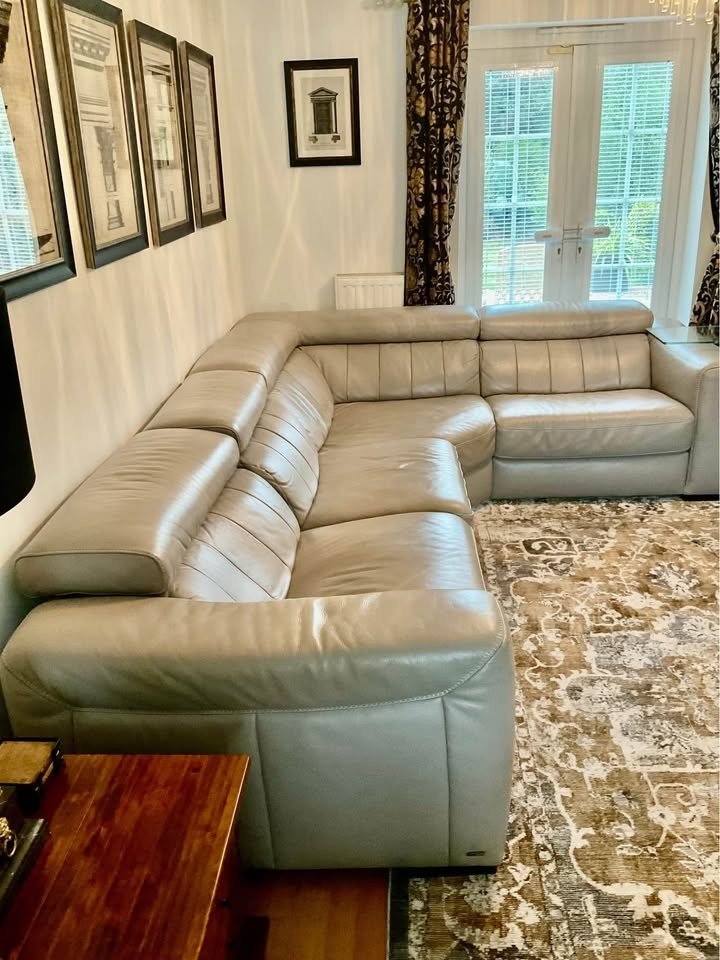 Dreamish Taupe Natuzzi Leather Corner Sofa (PTP) - Kwikley