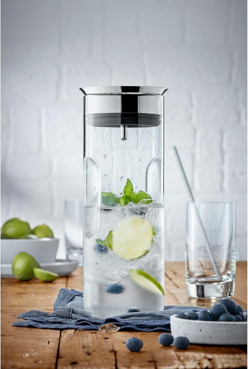 Glass Water Carafe 0.8L with Silicone Lid Lock Handle Leakproof Dishwasher Safe - Kwikley