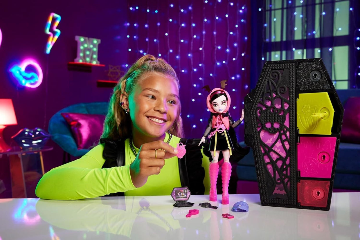 Glow Fashion Doll Locker Playset Neon Outfits 19+ Surprises - Kwikley