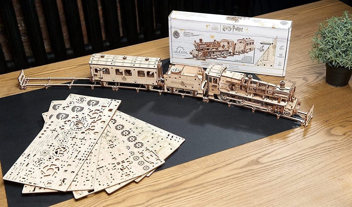 Harry Potter Hogwarts Express 3D Wooden Train Puzzle Mechanical Model - Kwikley
