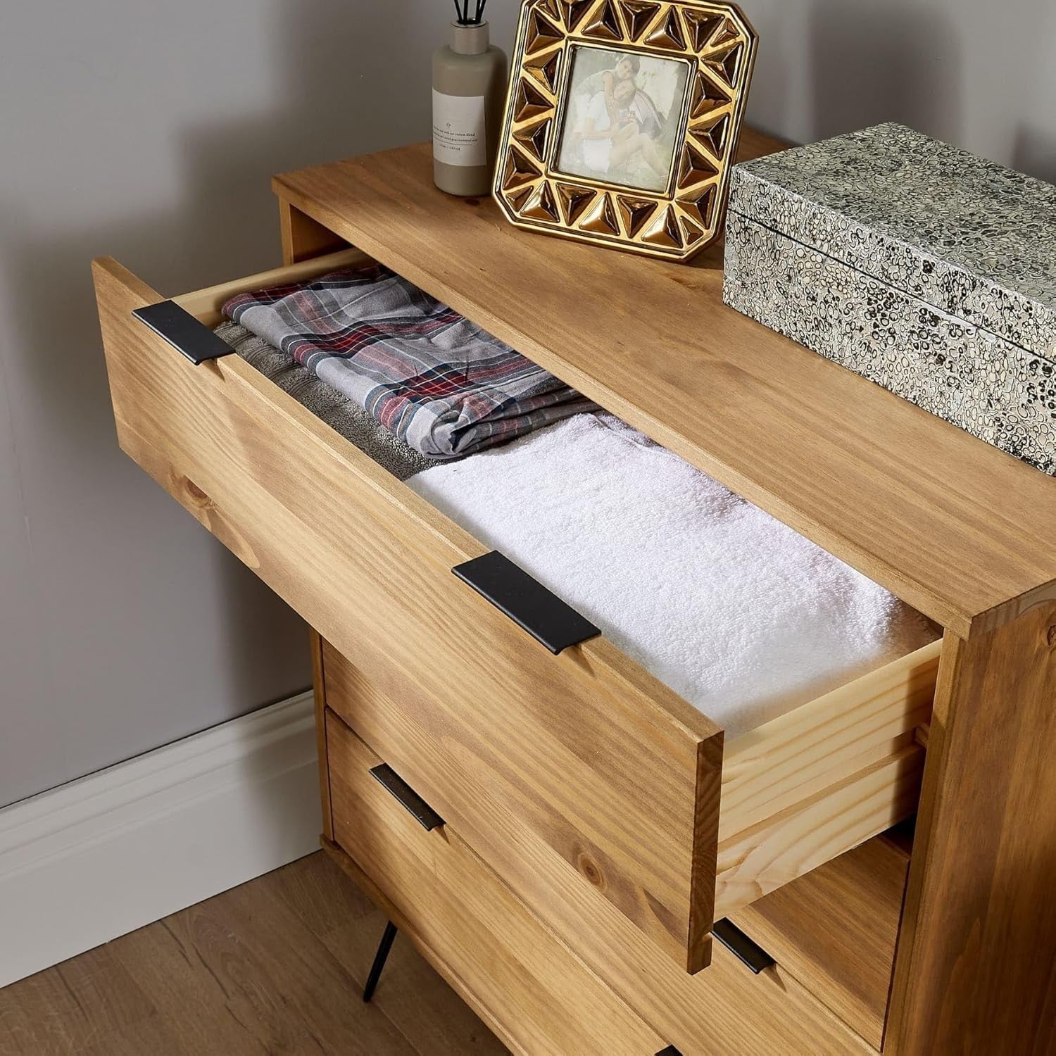 Industrial Pine Chest of 4 Drawers | Wood Storage Cabinet Bedroom Unit - Kwikley