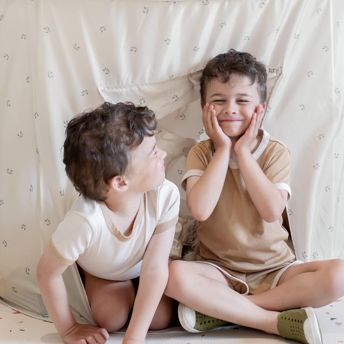 Kids Play Tent Indoor Castle Playhouse Pop Up Toddler Fort - Kwikley