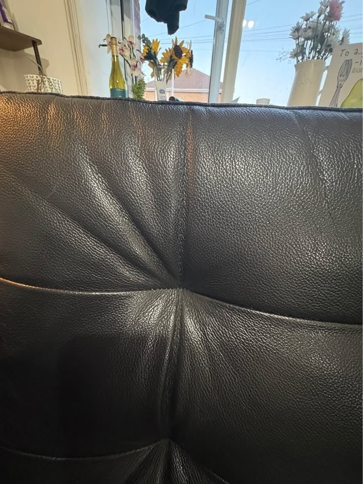 Large Luxe Sleek Black Leather Corner Sofa (PTP) - Kwikley