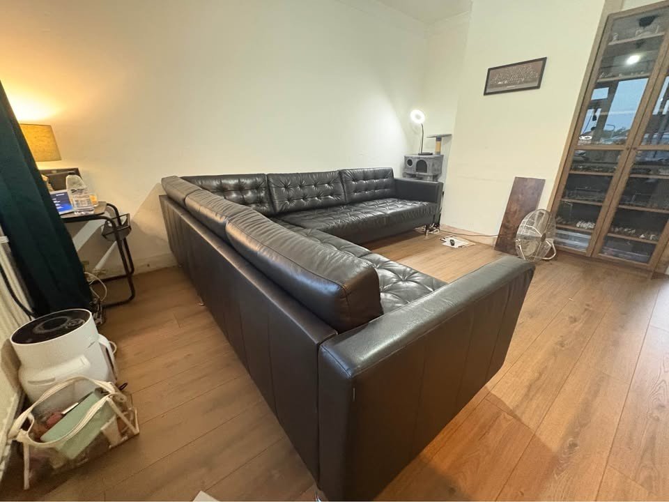 Large Luxe Sleek Black Leather Corner Sofa (PTP) - Kwikley
