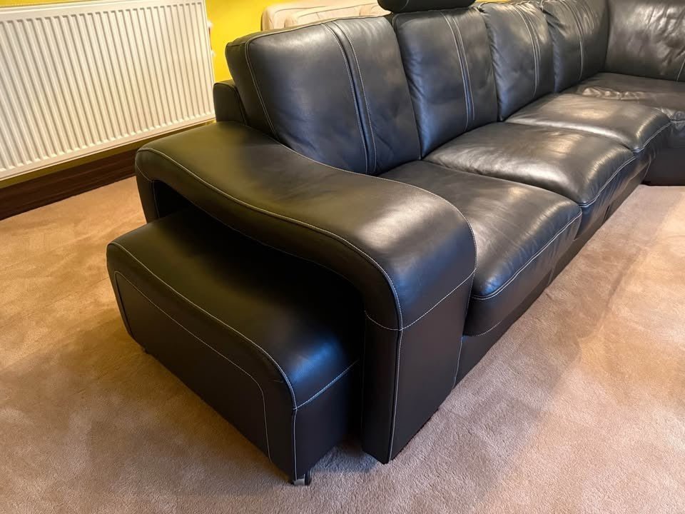 Large Sectional Black Leather Corner Sofa (PTP) - Kwikley