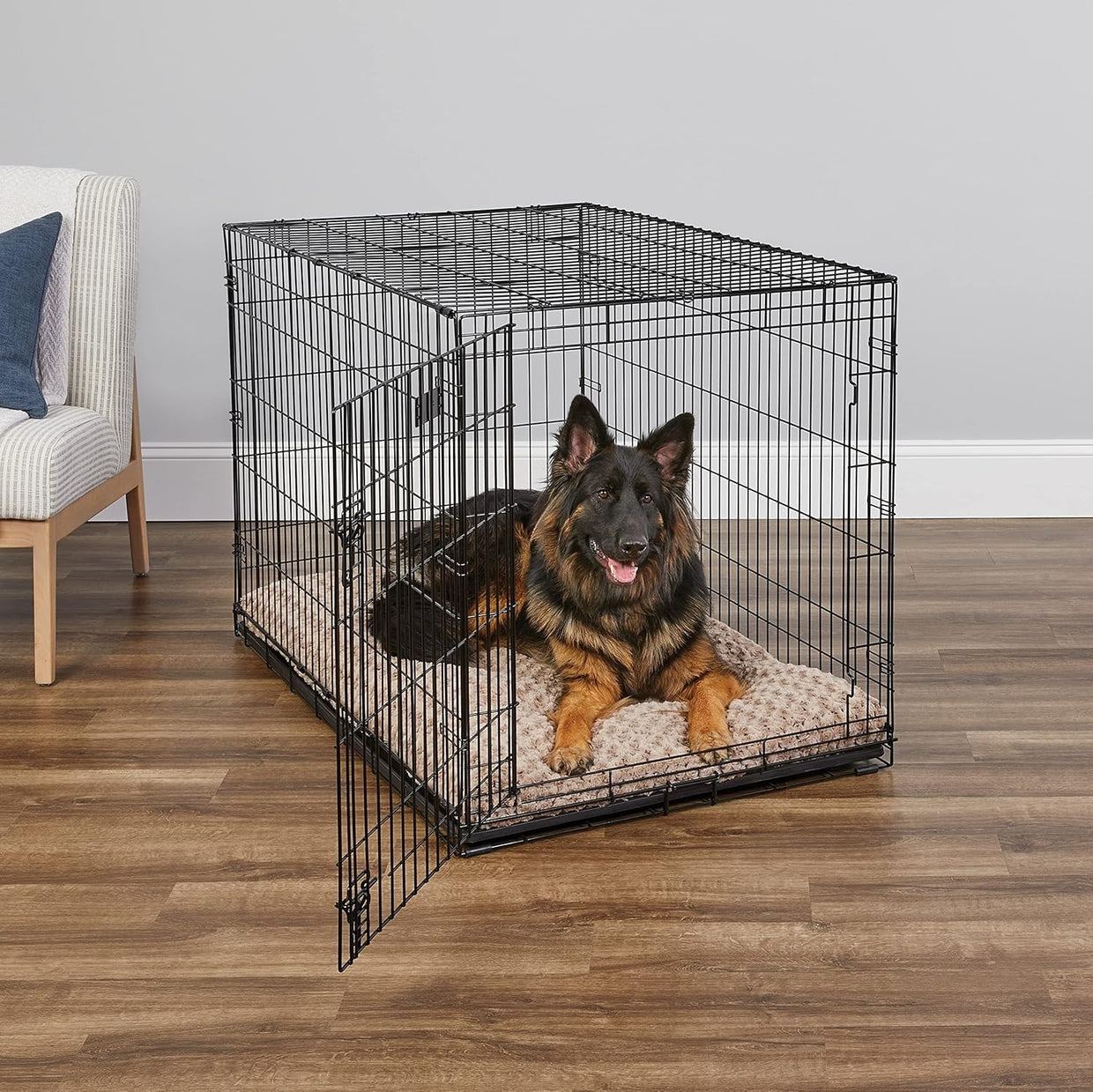 Large Single Door Dog Crate with Divider Panel, Leak - Proof Pan & Foldable - Kwikley