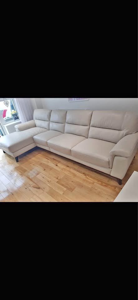 Light Ivory/Beige Leather Corner Sofa (PTP) - Kwikley
