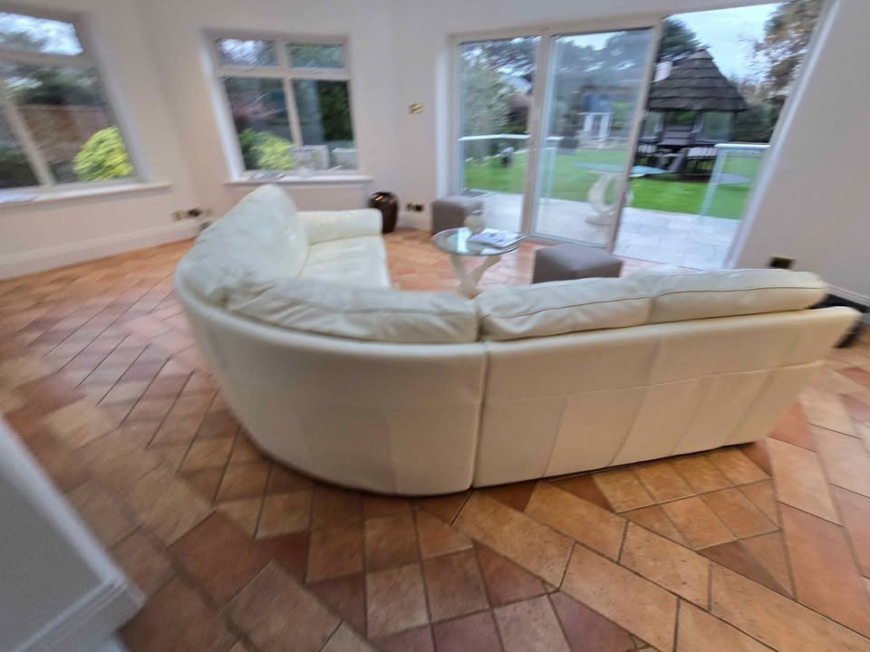 Luxe Splendid White Leather Corner Sofa (PTP) - Kwikley