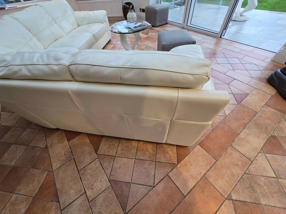 Luxe Splendid White Leather Corner Sofa (PTP) - Kwikley