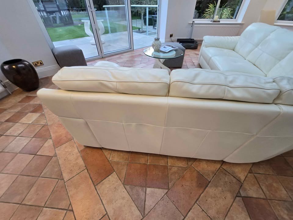 Luxe Splendid White Leather Corner Sofa (PTP) - Kwikley