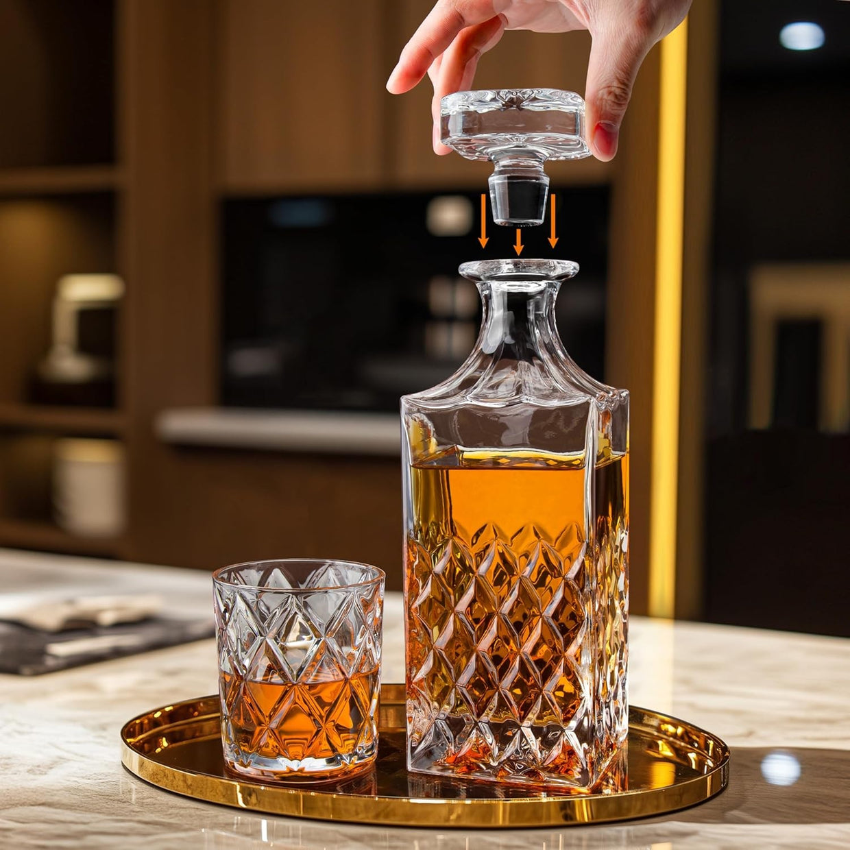 Luxury Whiskey Decanter Set 849ml with 4 Crystal Glasses & Gift Box Barware - Kwikley