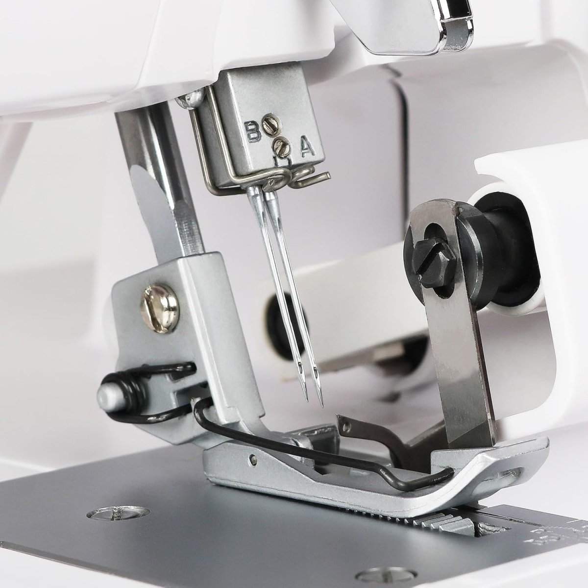 Serger Overlock Sewing Machine 2 3 4 Thread Metal Frame 1100 SPM - Kwikley