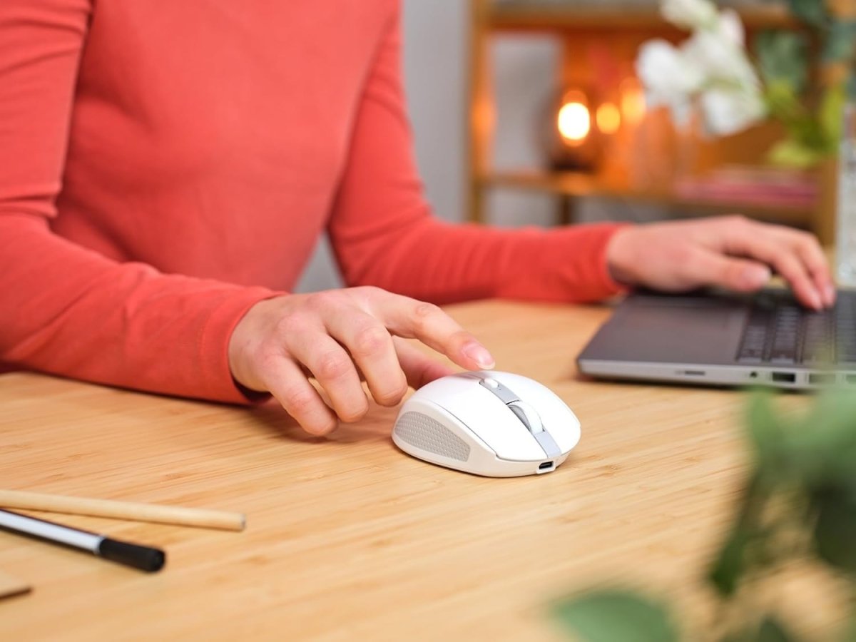 Silent Wireless Bluetooth Mouse Rechargeable Compact White - Kwikley