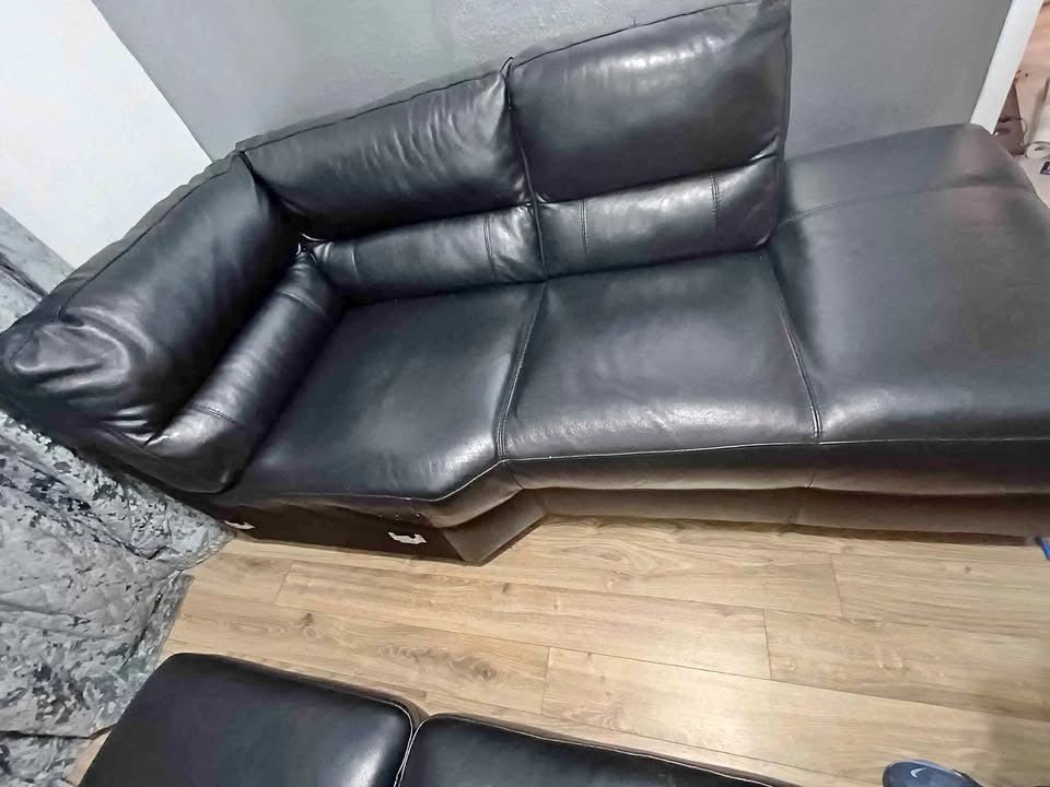 Splendid Luxe Black Leather Corner Sofa L - Shape Sofa (PTP) - Kwikley