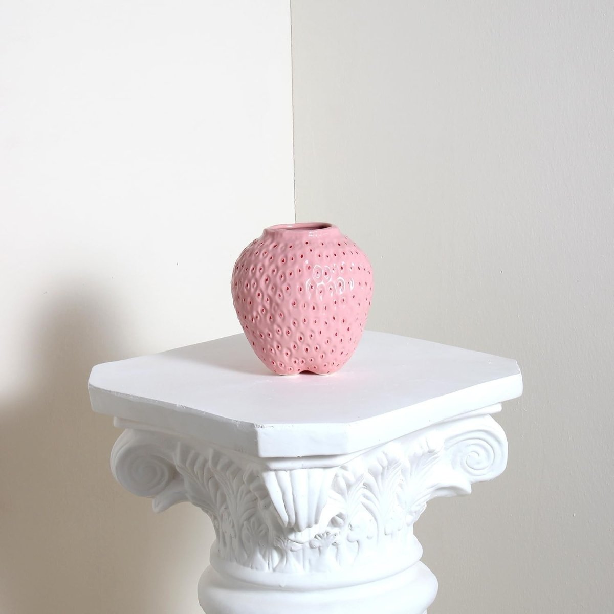 Strawberry Ceramic Flower Vase Mini Pink Cute Fruit Decorative Home Décor - Kwikley