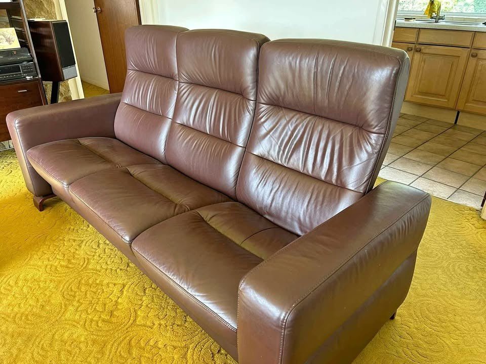 Stressless Brown Leather 3 + 2 Seater Sofas + 2 Footstools (PTP) - Kwikley