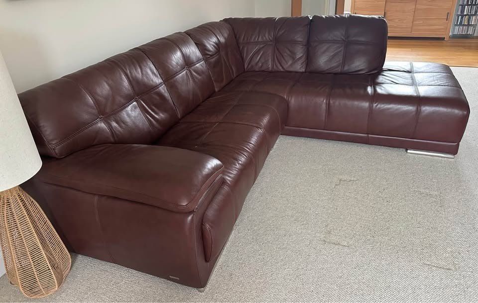 Superb Luxe Brown Leather Corner Sofa (PTP) - Kwikley